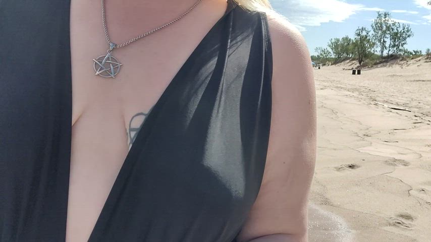 BBW Beach huge tits Exhibitionism Exhibitionist Outdoor Public titties Titty Drop Porn GIF