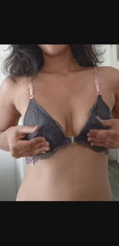 Amateur Bhabi boobies Desi Fansly Indian OnlyFans wifey Porn GIF